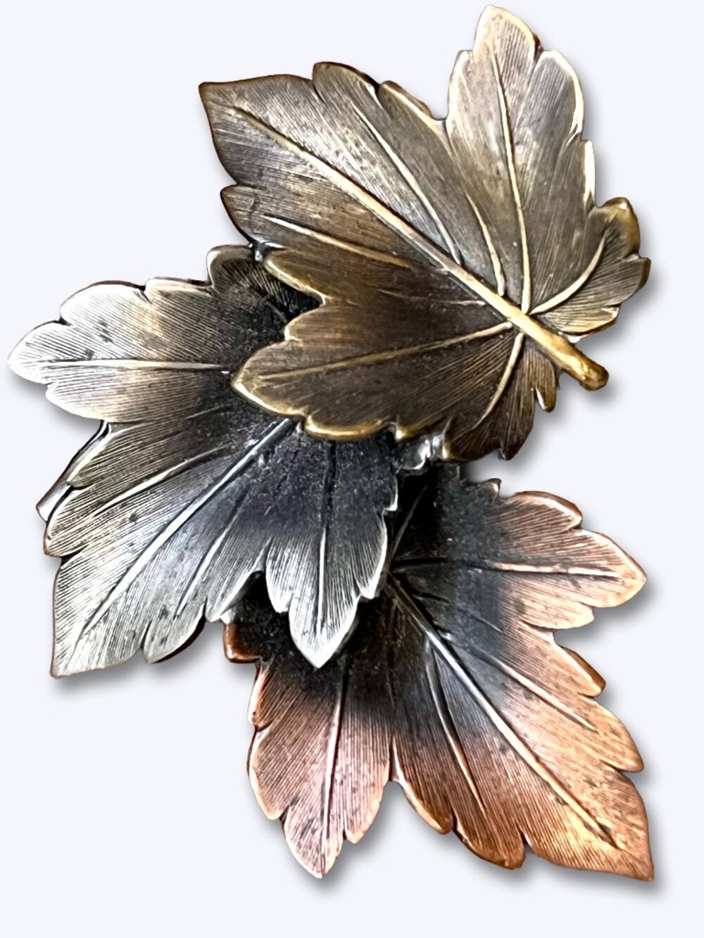 Vtg Tri-Tone Metal Falling Leaves Pin Unsigned K&T Style Maple Leaf Brooch Fall